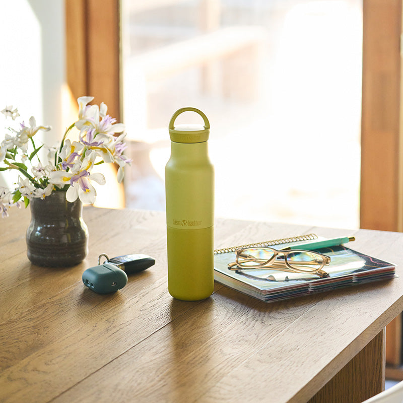 12oz-rise-classic-with-arch-loop-cap-q1 12oz_rise_classic_insulated_acacia_table_square.jpg