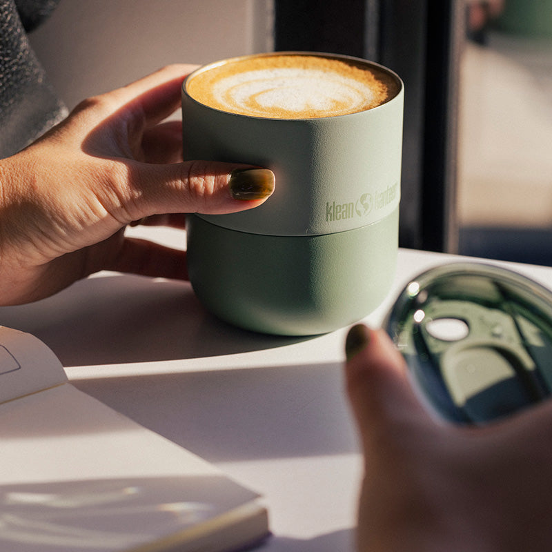 slide-lid-b5 8oz_rise_lowball_iceberg_coffee_espresso_sun_slide_lid_closeup_square.jpg