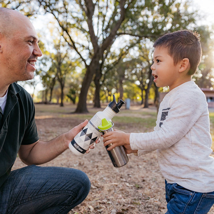 classic-kid-sippy-cap-d2 K12CNSIPPY-BS-sippy_cap_dad_lifestyle.jpg