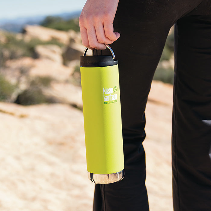 tkwide-cafe-cap-h2 K20TKWPCC-JP-cafecap-loop-hiking_lifestyle.jpg