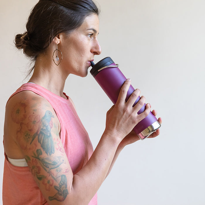 tkwide-twist-cap-with-straw-kit-w2 K20TKWPT-PP-T-TWIST-straw_cap_drinking_yoga_lifestyle_64bb08ca-98d0-4e89-83fd-b166cda65ccd.jpg