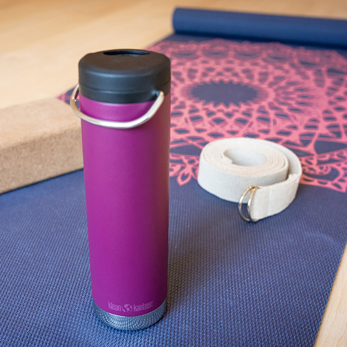 tkwide-twist-cap-with-straw-kit-w2 K20TKWPT-PP-T-TWIST-yoga_bottle_closed_lifestyle_a5ac6535-9c60-42bb-86fe-b94b5cef2b68.jpg
