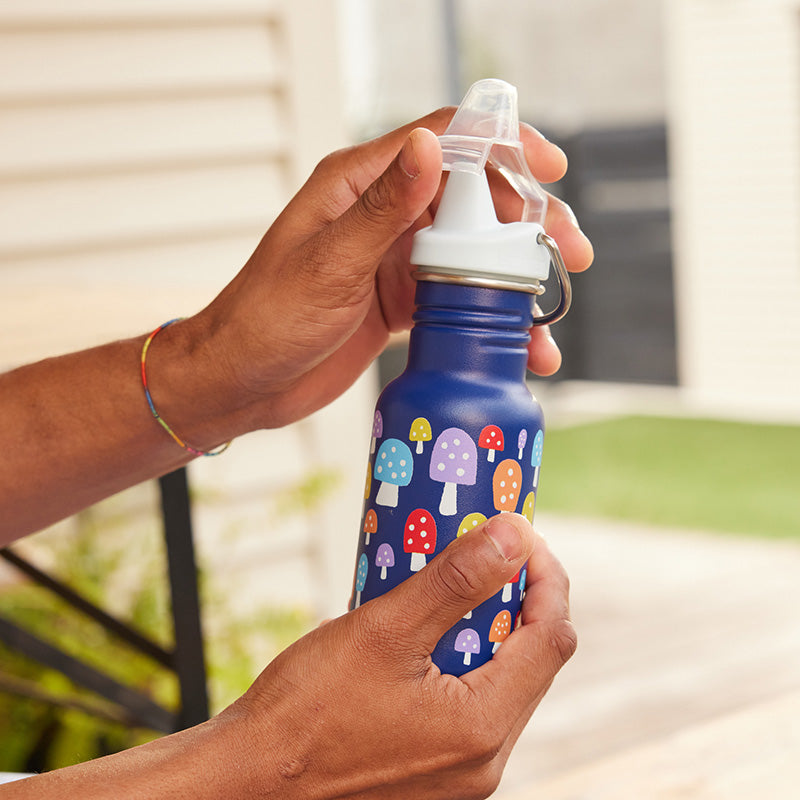 12oz-kid-s-classic-sippy-a7 kid_sippy_12oz_closeup_dustcover_square.jpg