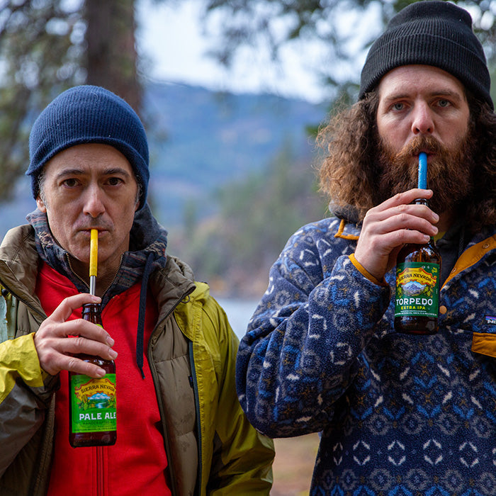 straw-4-pack-w3 recycled_steel_straws_beers_dudes_lifestyle.jpg