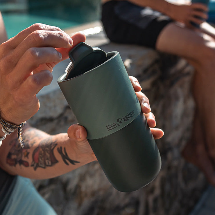 flip-lid-x5 rise_flip_lid_small_tumbler_open.jpg
