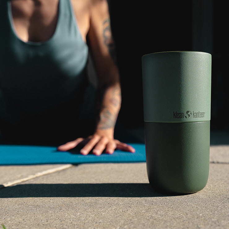 smoothie-set-e8 smoothie_kit_rise_tumbler_seaspray_closeup.jpg