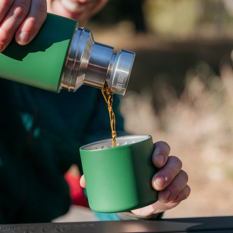 tkpro-maintenance-kit-n5 tkpro_32oz_thermos_green_pourthrough_lifestyle.jpg