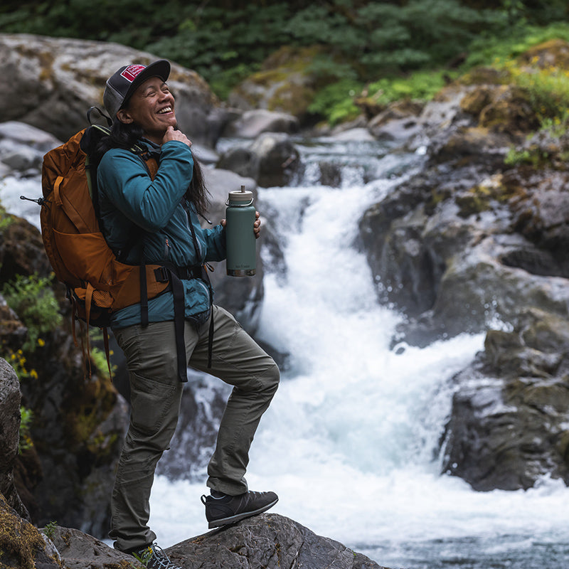 32oz-tkwide-with-twist-cap-j0 tkwide_32oz_insulated_bottle_twist_backpack_river_guy_square.jpg